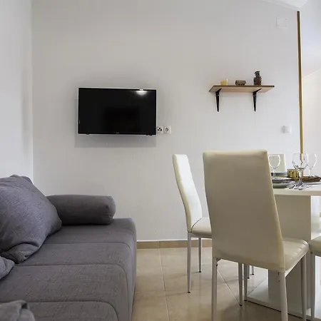 Ivona Apartment *