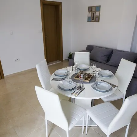 Apartment Ivona *